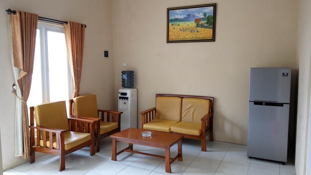 Seroja Kostel Golo Hotel Yogyakarta Exterior photo